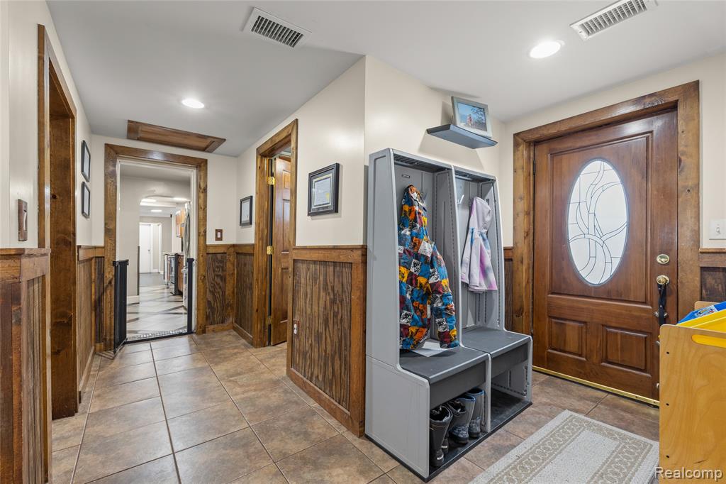 16000 S Huron River Drive, Romulus, MI 48174 — Photo 16