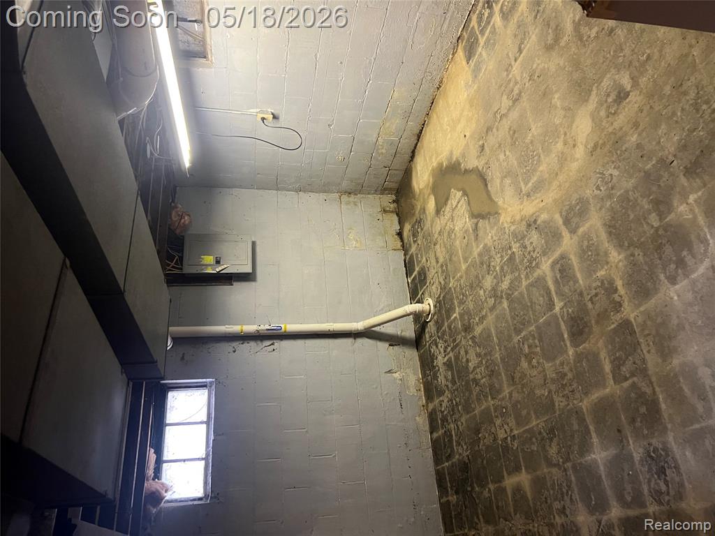 749 Crawford Street, Flint, MI 48507 — Photo 22