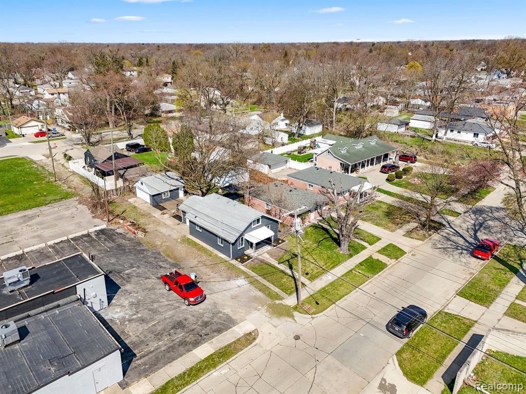 5692 JACKSON Street, Dearborn Heights, MI 48125 — Photo 27