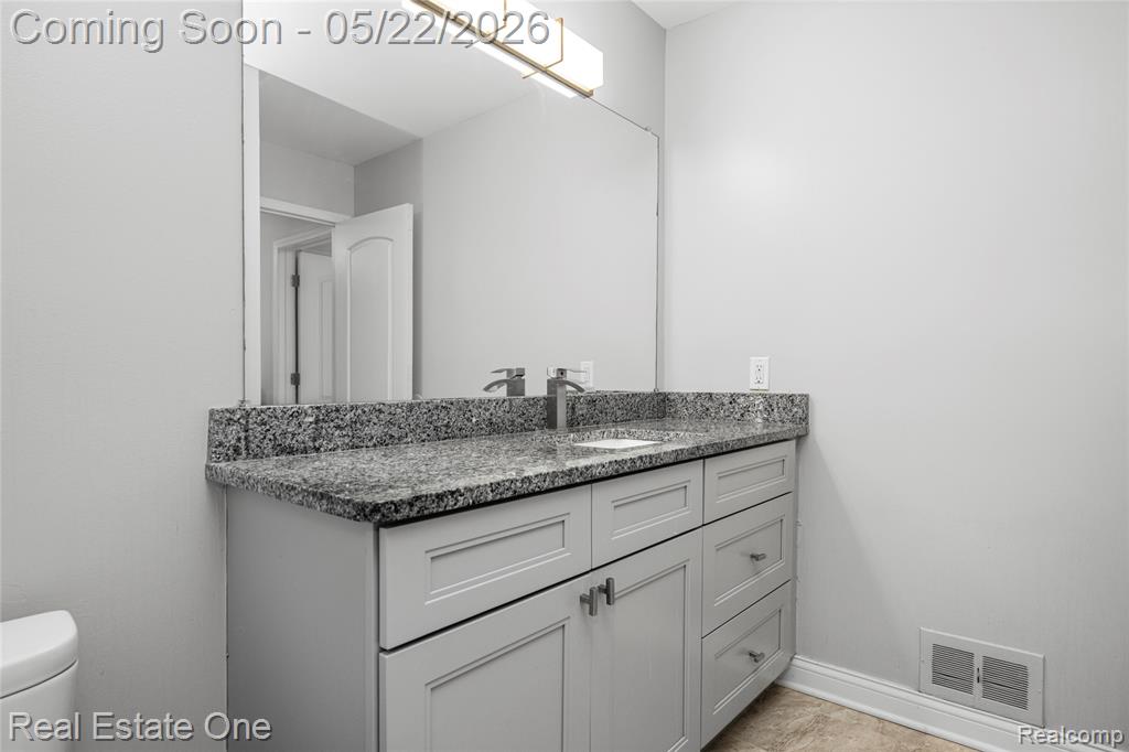5345 Wright Way W, West Bloomfield, MI — Photo 49