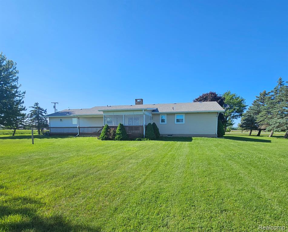 9233 SMITHS CREEK Road, Wales, MI — Photo 45