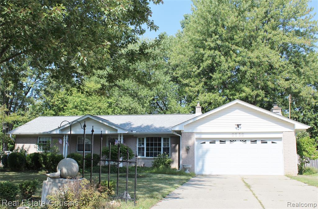 6258 Meadowwood Lane, Grand Blanc, MI 48439