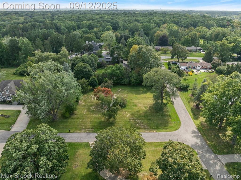 1027 Joanne Court, Bloomfield Hills, MI 48302 — Photo 4