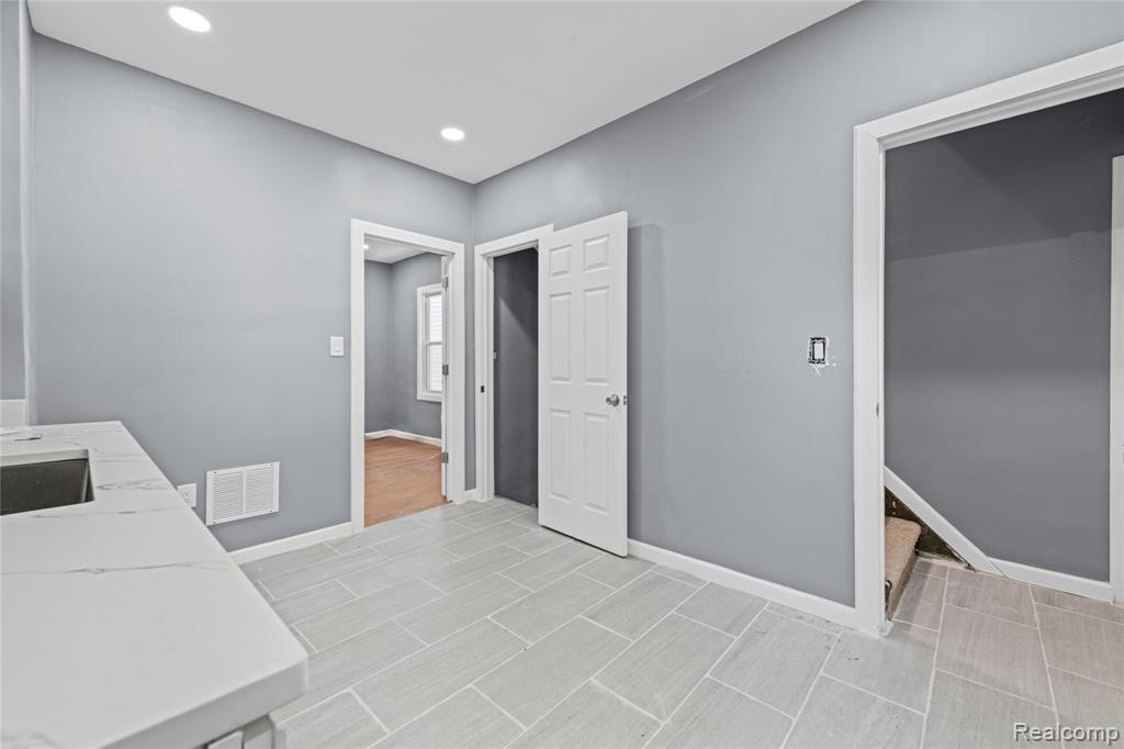 19421 Eureka Street, Detroit, MI 48234 — Photo 19
