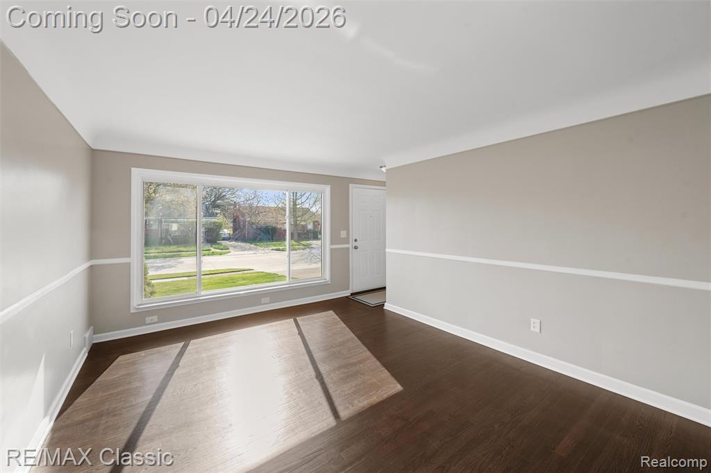 6647 Arcola Street, Garden City, MI — Photo 6