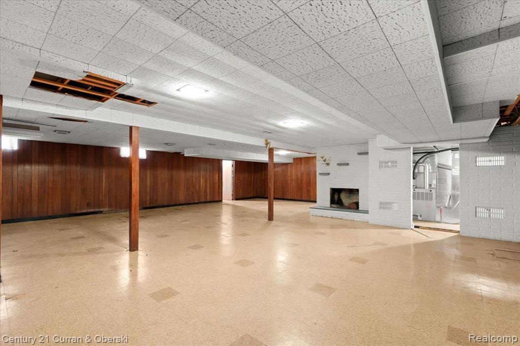 5987 CAMPUS Drive, Dearborn Heights, MI 48127 — Photo 29