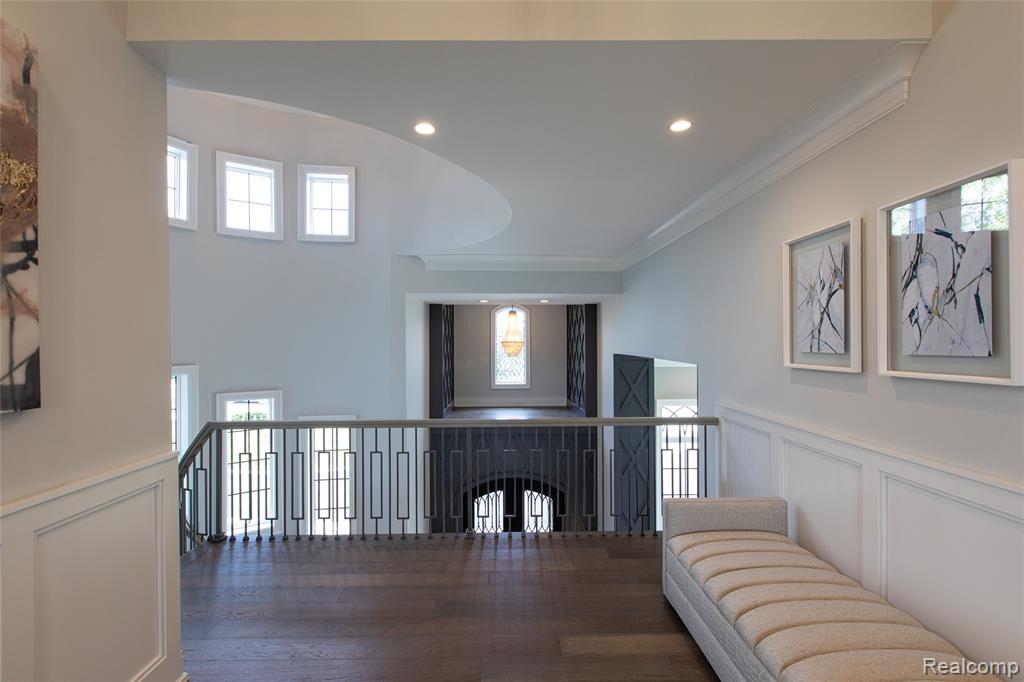 556 Barrington Court, Bloomfield Hills, MI 48304 — Photo 11