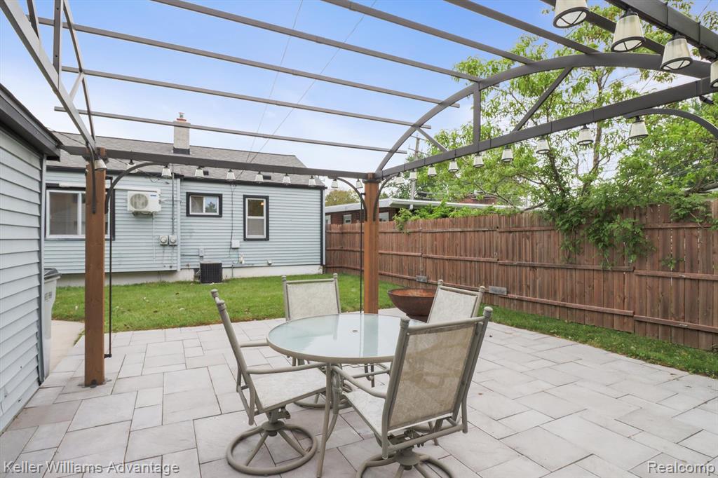 434 E WOODWARD HEIGHTS Boulevard, Hazel Park, MI 48030 — Photo 27