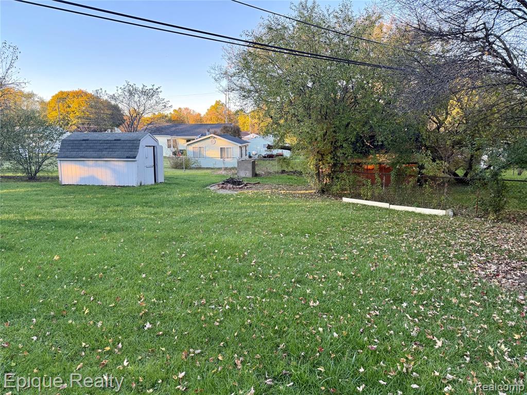 5473 Harvard Street, Flint, MI 48505 — Photo 6