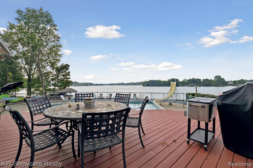 42494 E Huron River Drive, Belleville, MI 48111 — Photo 36