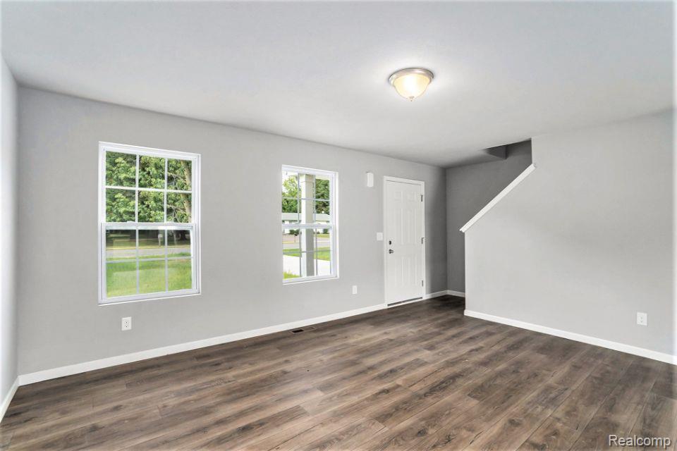 4421 Springmeadow Court, Burton, MI 48519 — Photo 2