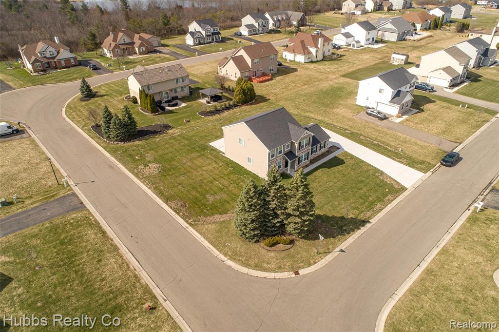 7340 Westminster Circle, Grand Blanc, MI 48439 — Photo 74