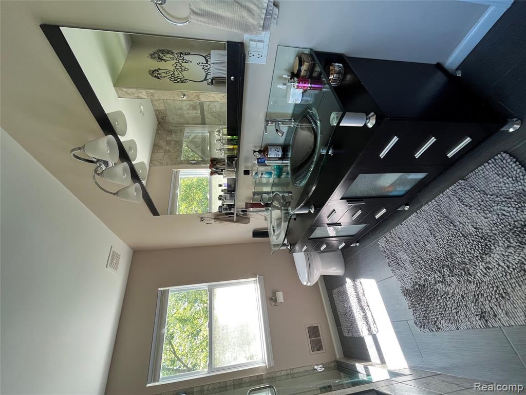 5872 Three Ponds Court, West Bloomfield, MI 48324 — Photo 19