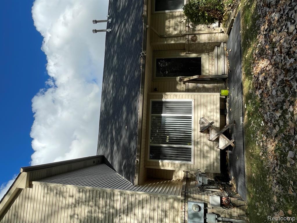 5560 Seabreeze Lane, Sterling Heights, MI 48310 — Photo 20