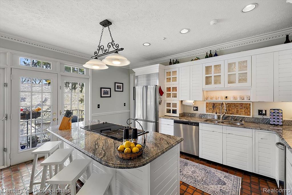 Granite Counters-SS Appliances- Balcony