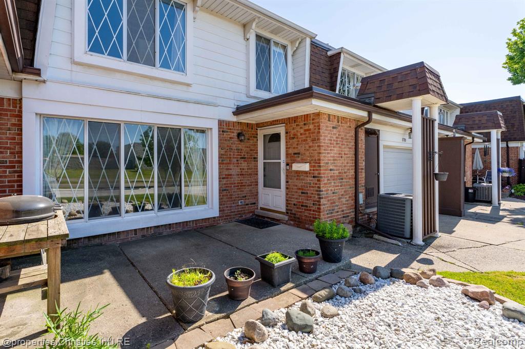 8700 Common Road, Warren, MI 48093 — Photo 2
