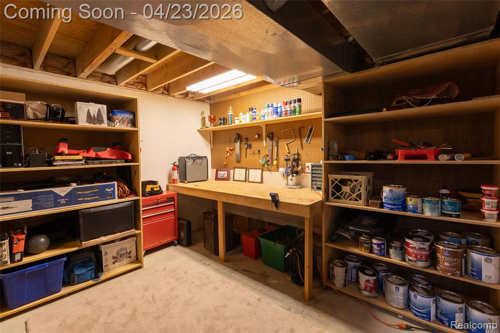 3915 Winslow Drive, Auburn Hills, MI 48326 — Photo 38