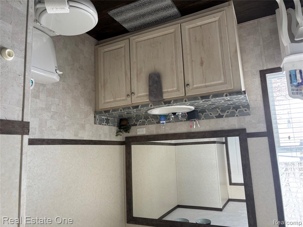 573 Turquoise Drive, Whitmore Lake, MI 48189 — Photo 14