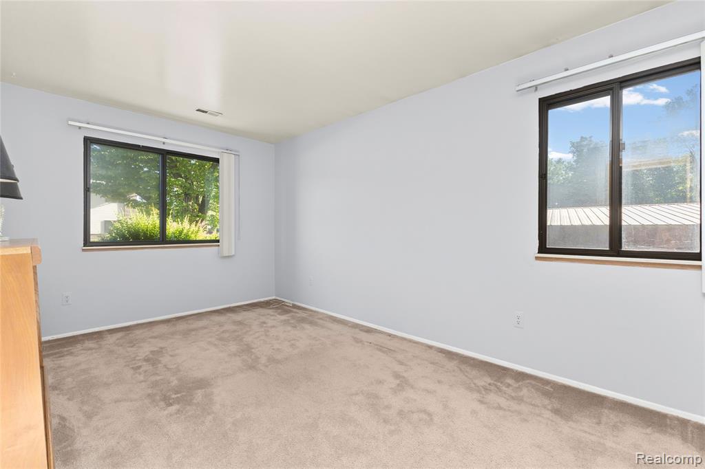 7806 Manor Circle, 101, Westland, MI — Photo 25