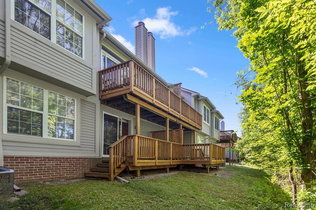 30997 CENTENNIAL Drive, Novi, MI 48377 — Photo 34