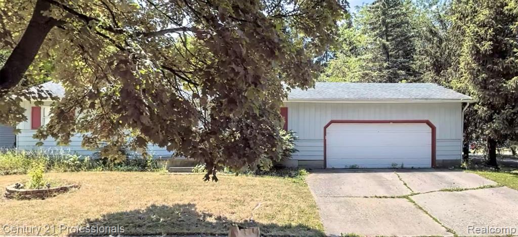 3727 Wilson Avenue, Lansing, MI 48906 — front exterior