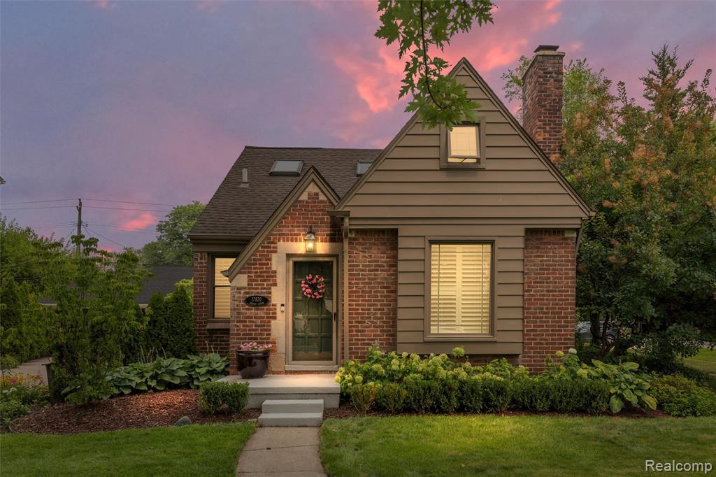 17820 Birwood Avenue, Beverly Hills, MI 48025