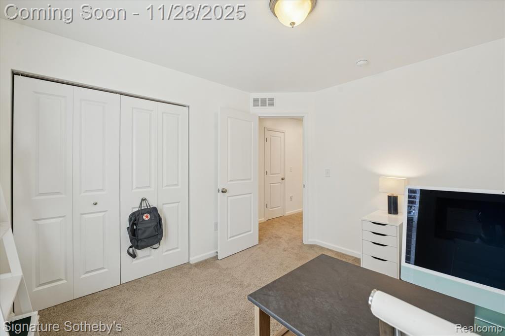 3680 Amber Oaks Drive, Howell, MI 48855 — Photo 29