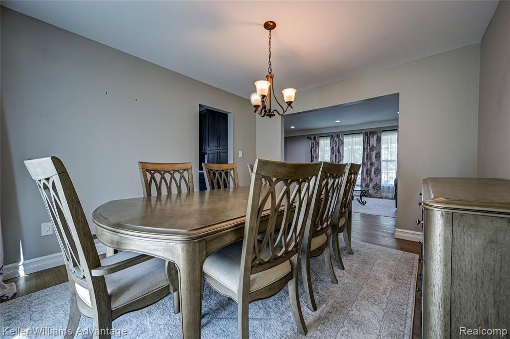 18467 Middlesex Avenue, Lathrup Village, MI 48076 — Photo 12