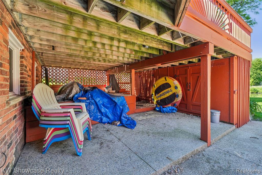 474 Beverly Island Drive, Waterford, MI 48328 — Photo 48