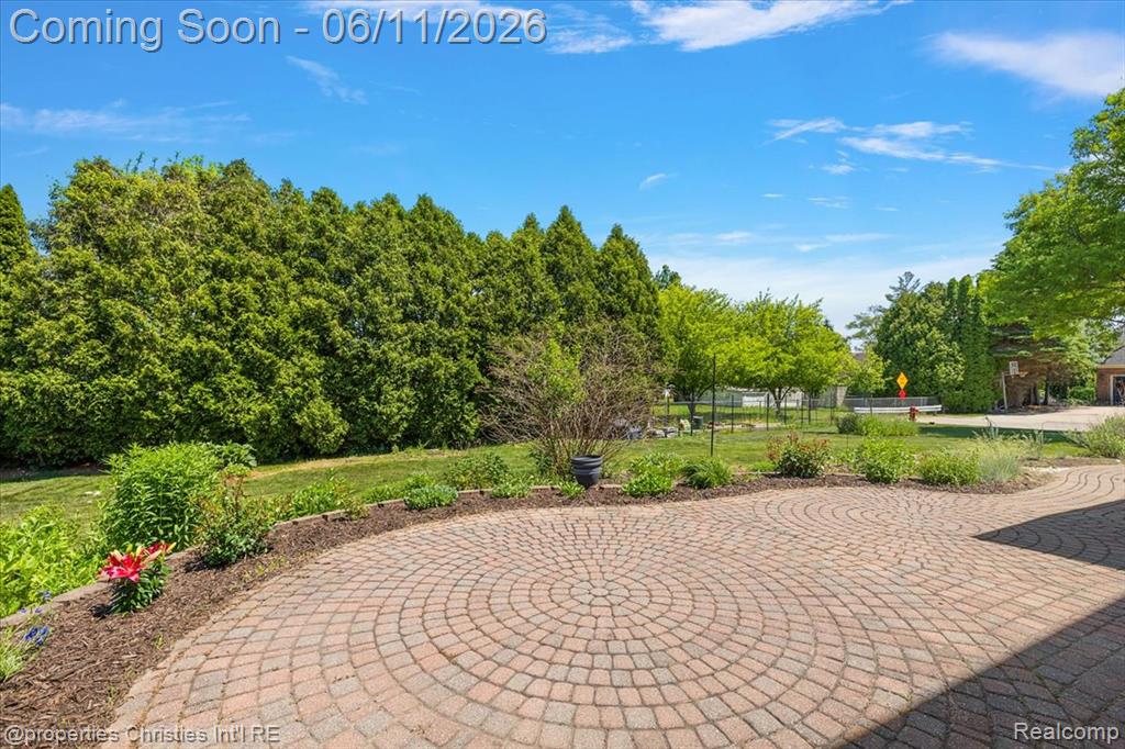 4708 Holland Drive, Troy, MI 48085 — Photo 6