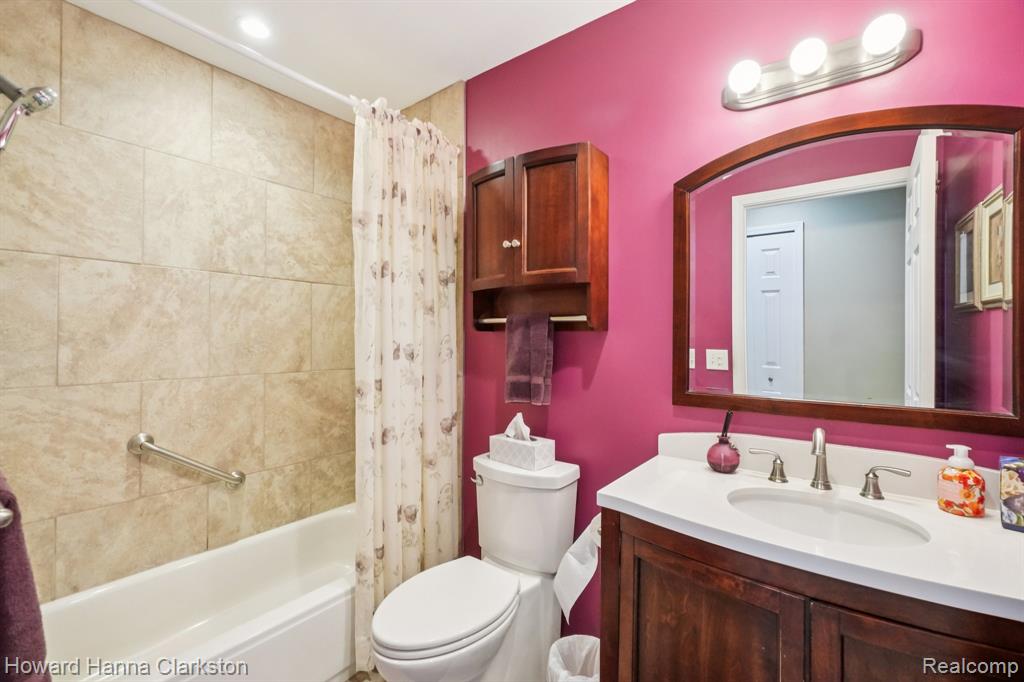 4105 Nancy Lane, White Lake, MI 48383 — Photo 14