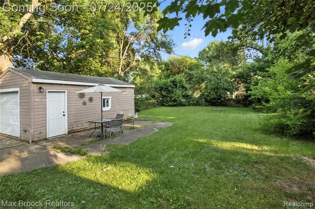 690 2nd Avenue, Pontiac, MI 48340 — Photo 28