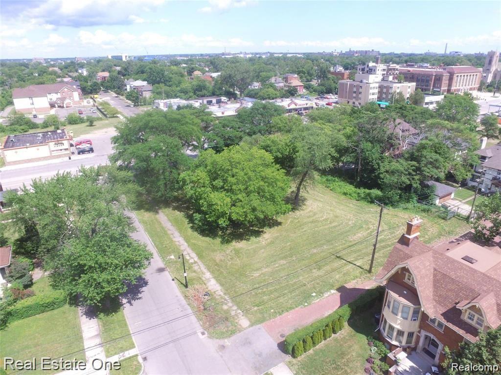 35 EDISON Street, Detroit, MI 48202 — Photo 2