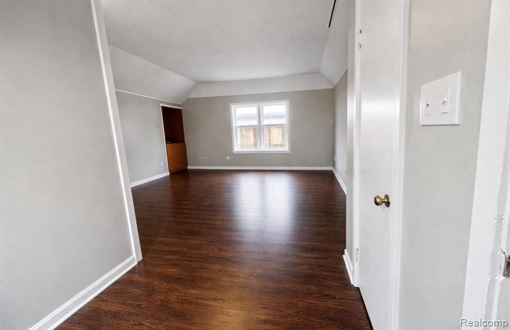 5532 Kensington Avenue, Detroit, MI 48224 — Photo 2
