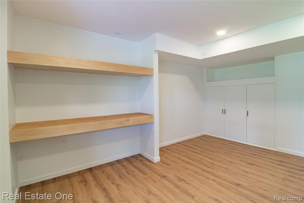 45204 Preserve Court, Novi, MI — Photo 38
