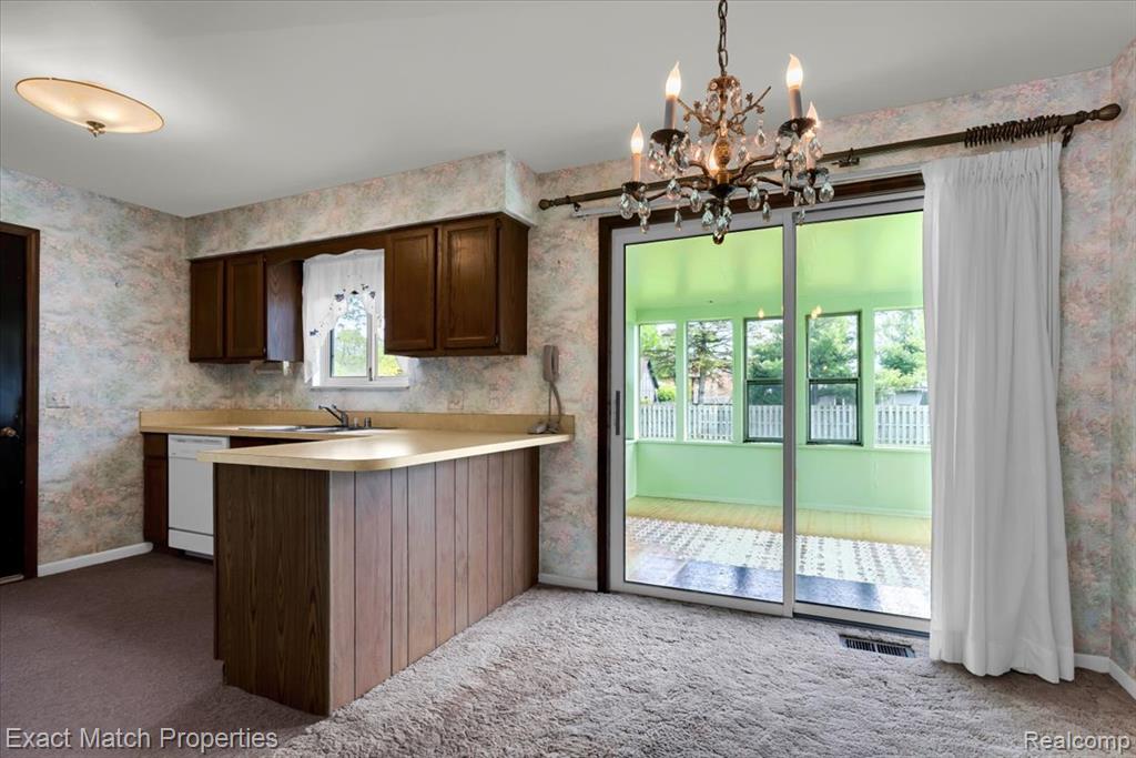 7186 Snow Apple Drive, Clarkston, MI — Photo 18