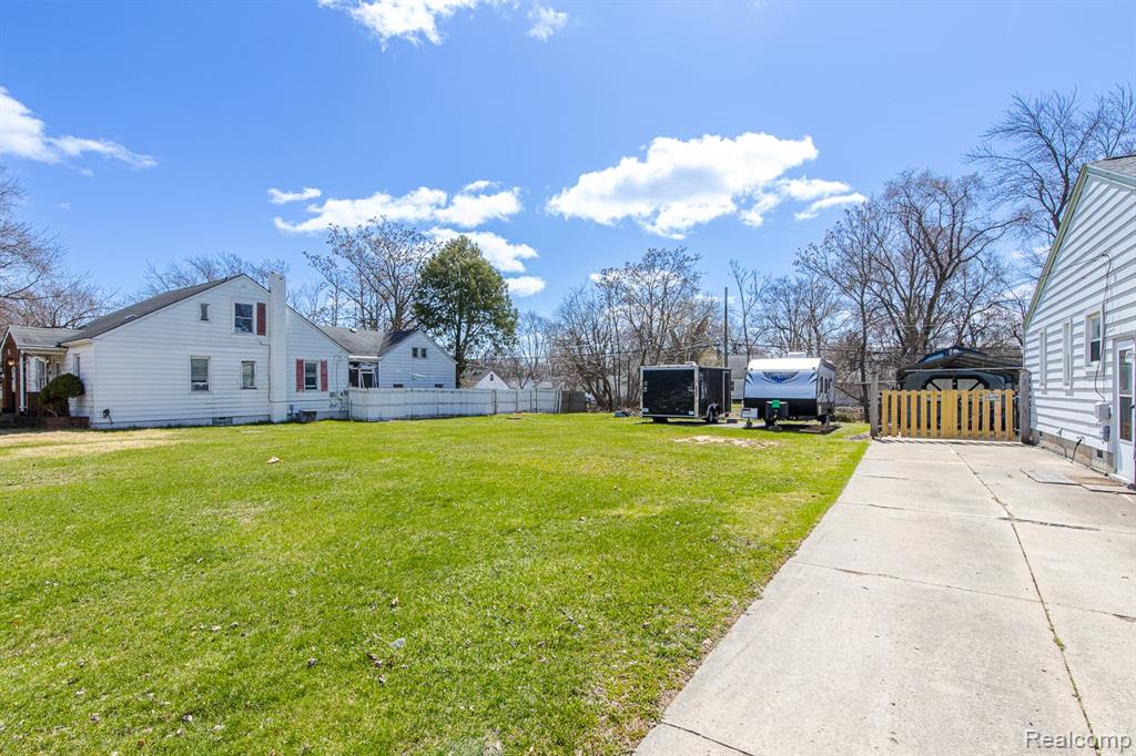 602 E TENNYSON Avenue, Pontiac, MI 48340 — Photo 37