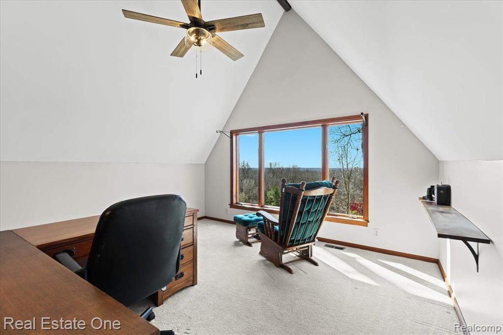 5595 NAVAJO Trail, Pinckney, MI 48169 — Photo 31