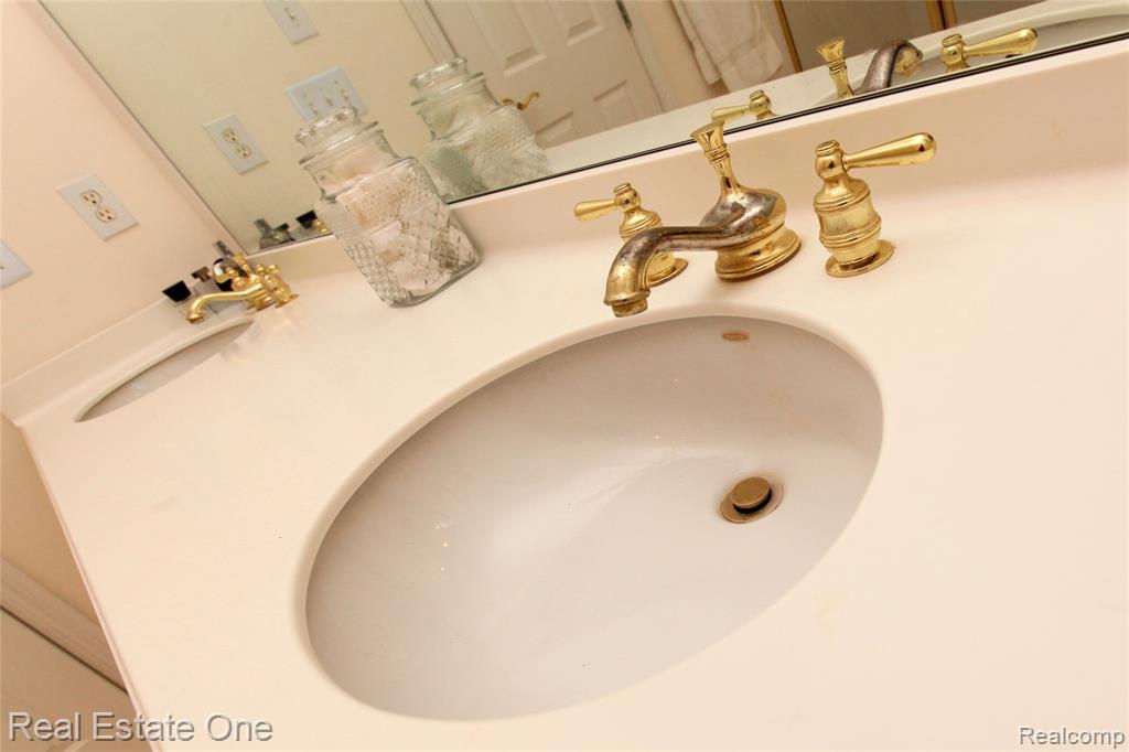 3991 Oakfield Court, Shelby Twp, MI 48316 — Photo 27