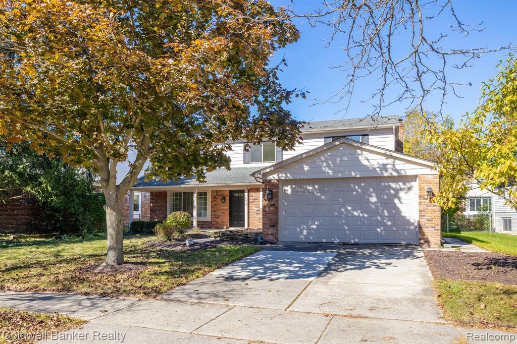 46038 SPINNING WHEEL Drive, Canton, MI 48187 — Photo 2
