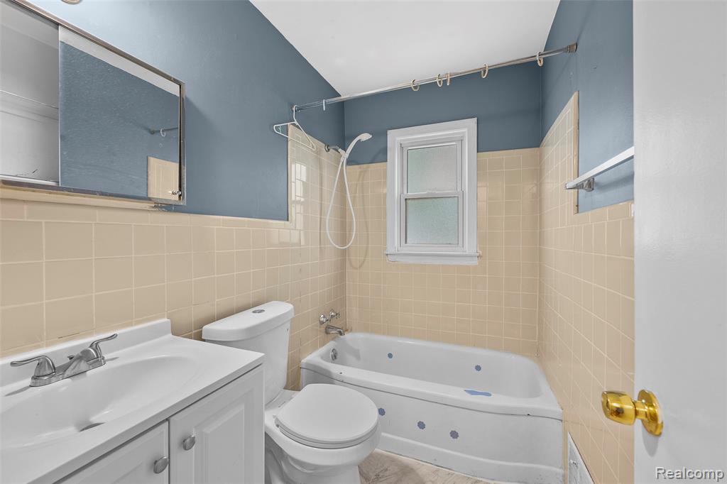 7490 Lamphere, Redford, MI 48239 — Photo 14