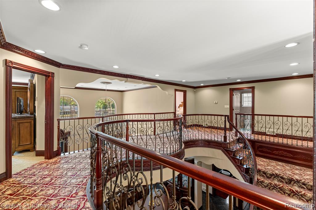 6318 Whitefield Street, Dearborn Heights, MI 48127 — Photo 32