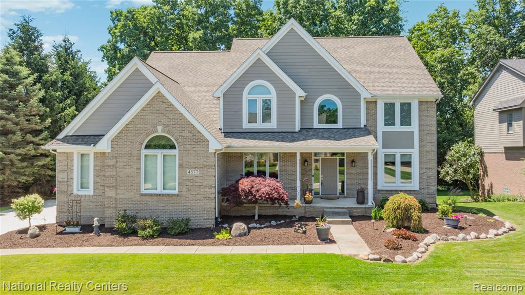 4577 Darlene Drive, Commerce Twp, MI 48382 — front exterior