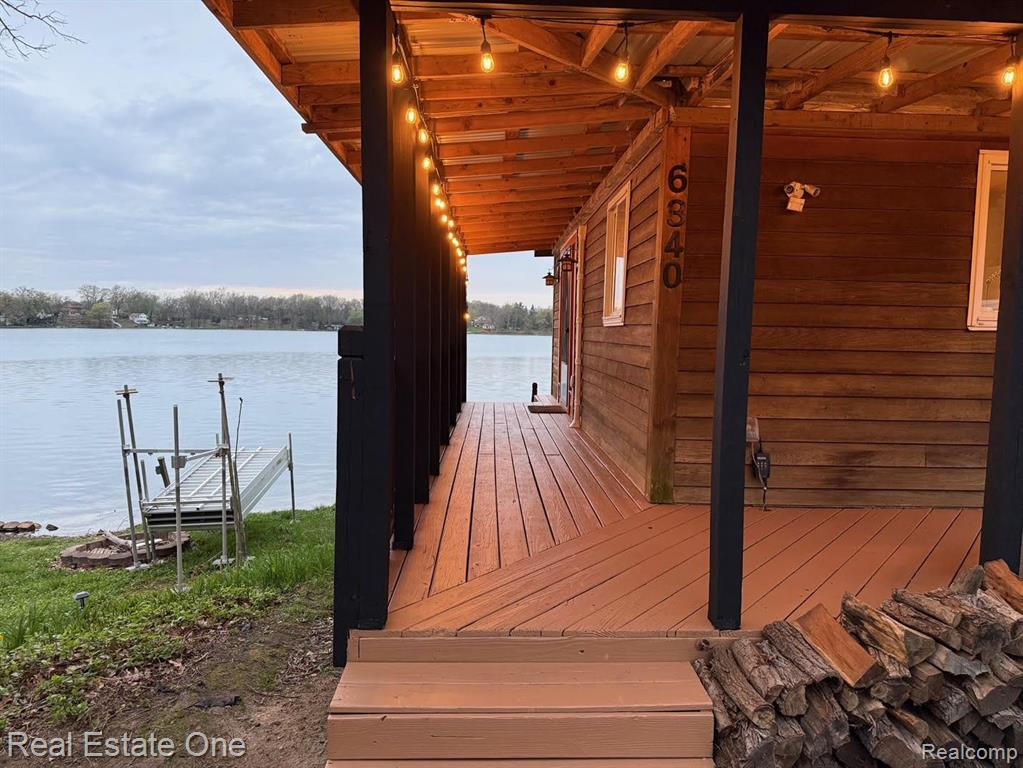 6340 SPORNY Drive, Brighton, MI 48116 — Photo 4