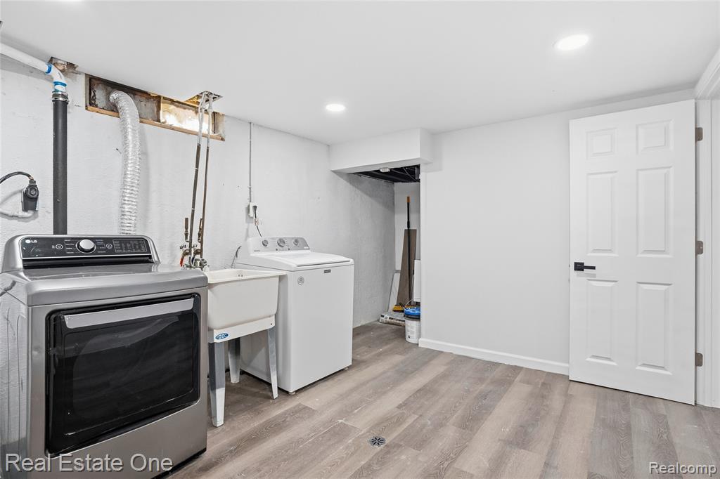 5416 JACKSON Street, Dearborn Heights, MI 48125 — Photo 22