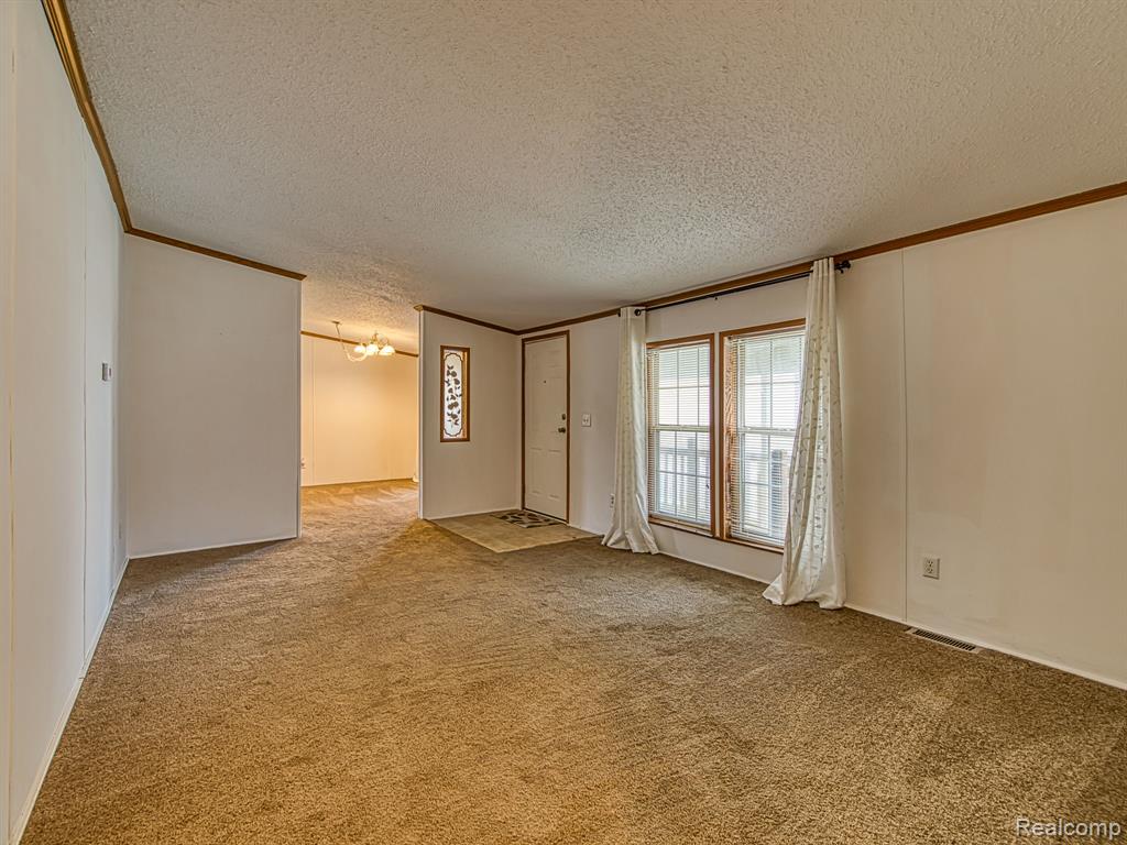13749 Heritage Street, Carleton, MI 48117 — Photo 3