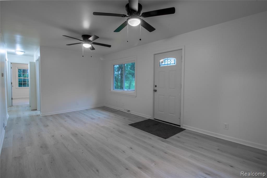 68 N Astor Street, Pontiac, MI 48342 — Photo 5