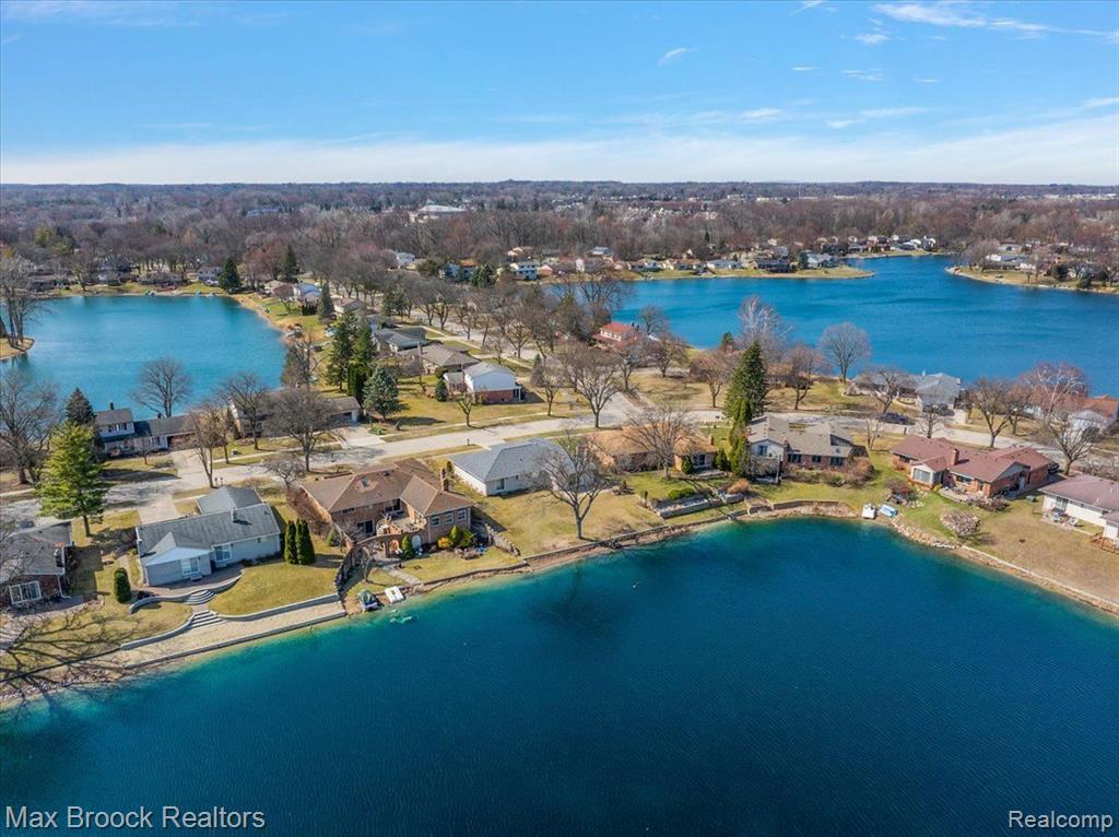 6288 CRESCENT WAY Drive, Troy, MI 48085 — Photo 45