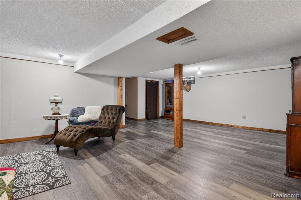 19523 Plumwoode Court, Brownstown, MI 48183 — Photo 32