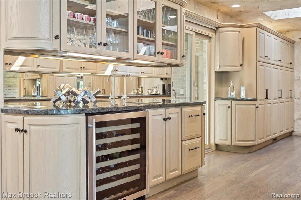 3333 W Shore Drive, Orchard Lake Village, MI 48324 — Photo 27